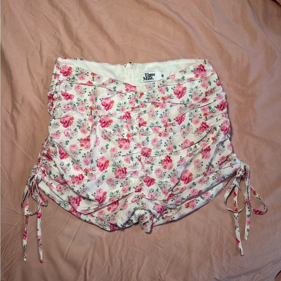 Tiger Mist Pink Rose Print High-Waist Shorts - Picture 3 of 5